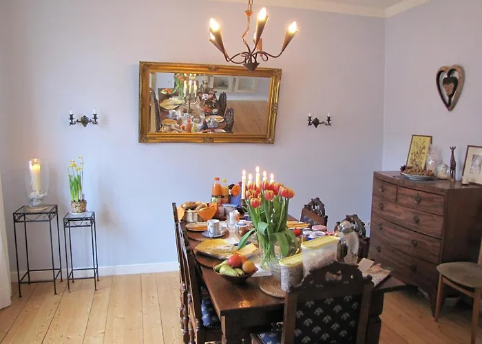 Casa Nostra Couette-café 3*